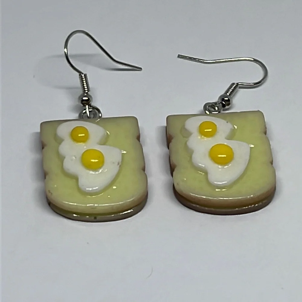 Earrings Eggs on toast‎